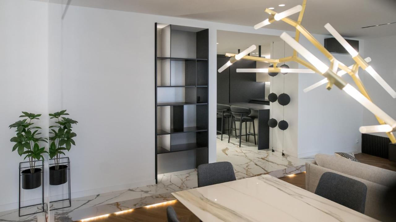 Luxury Apartment Contesa Ровин Екстериор снимка