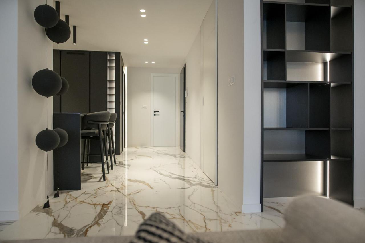 Luxury Apartment Contesa Ровин Екстериор снимка
